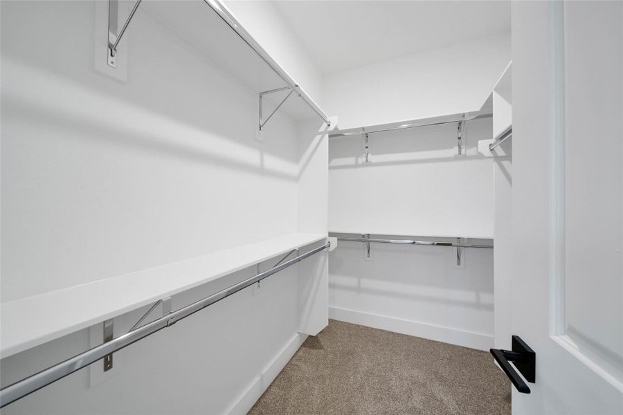Spacious, unfurnished interior of a new home in , Houston (Image 21).