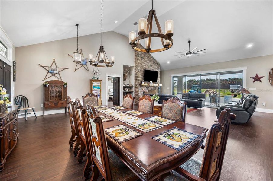 Furnished interior view inside a new home in , Lakeland (Image 40).