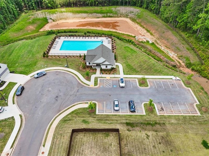 Community amenities in Crofton Place Enclave, Snellville (Image 63).