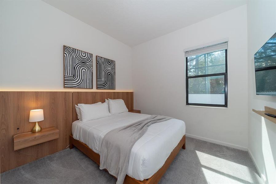 Furnished interior view inside a new home in , Orlando (Image 33).