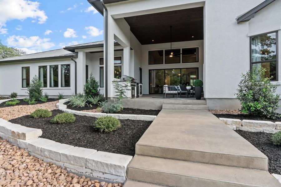 The Vermentino Outdoor Living Area