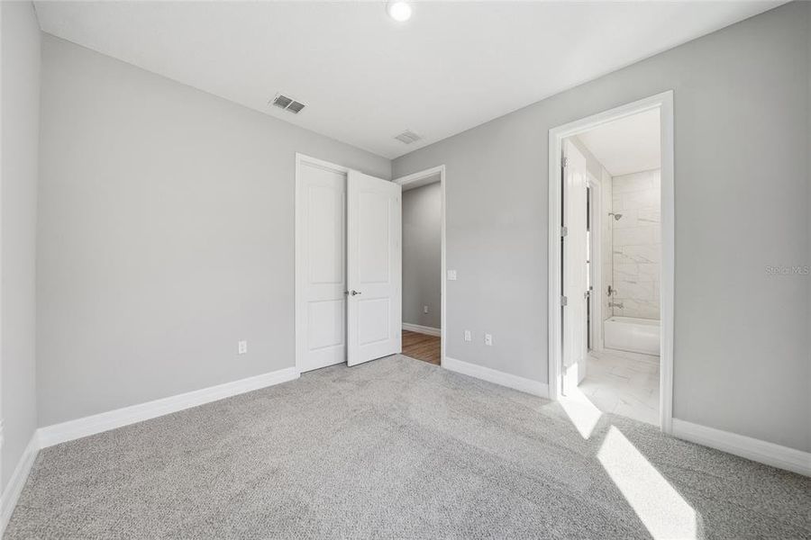 Spacious, unfurnished interior of a new home in , Hernando (Image 24).