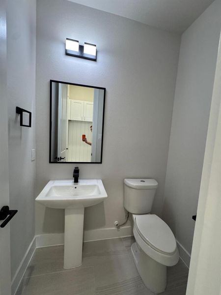 Furnished interior view inside a new home in , Houston (Image 16).