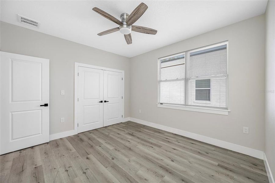 Spacious, unfurnished interior of a new home in , St. Petersburg (Image 19).