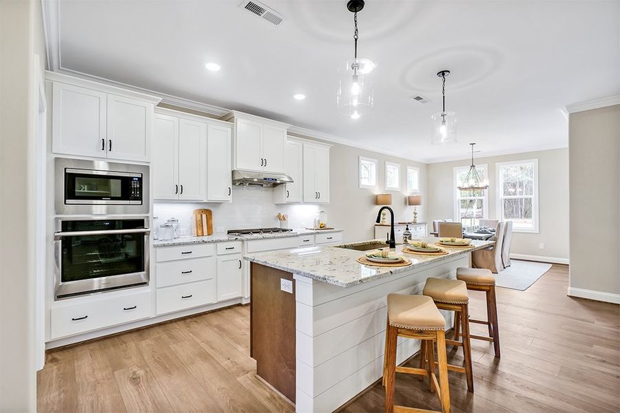 Lumina Island, Kitchen