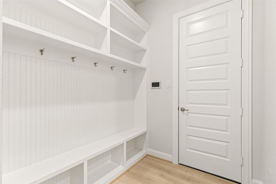 Spacious, unfurnished interior of a new home in Sunterra, Katy (Image 21). Spacious, unfurnished interior of a new home in Sunterra, Katy (Image 21).