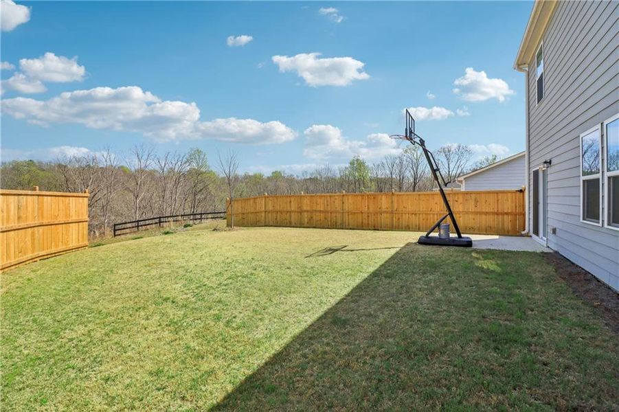 Exterior details and patio area of a home in , Gainesville (Image 34).