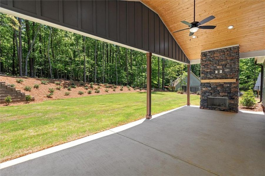 Exterior details and patio area of a home in , Villa Rica (Image 4).