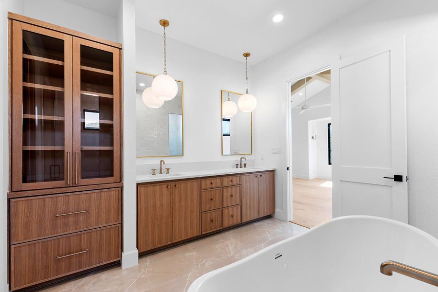 Furnished interior view inside a new home in , Georgetown (Image 15).