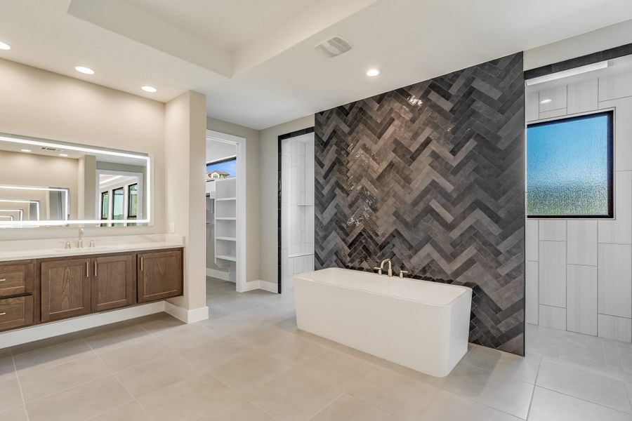 Representative furnished interior of a home built from the Coronado I by Giddens Homes in Clearwater Ranch, Liberty Hill (Image 91).