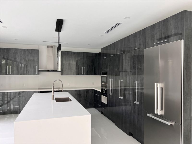 Italian Kitchen With Miele Appliances