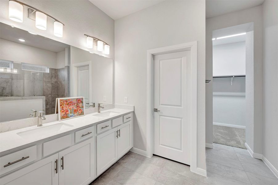 Furnished interior view inside a new home in The Grand Prairie 50’, Hockley (Image 16).