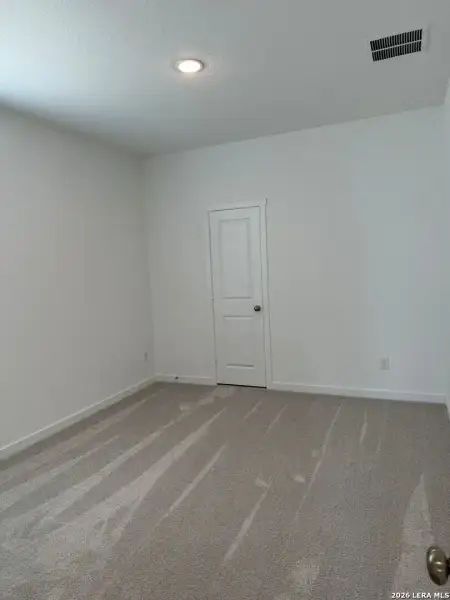 Spacious, unfurnished interior of a new home in Rose Valley, Converse (Image 16).