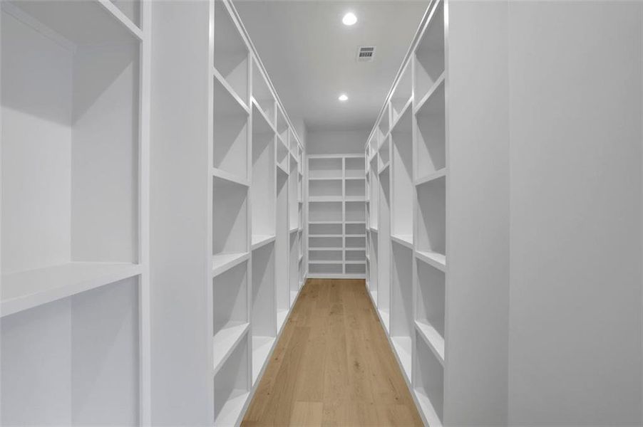 Spacious, unfurnished interior of a new home in , Bethlehem (Image 43).