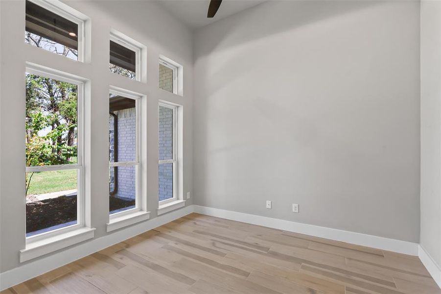 Spacious, unfurnished interior of a new home in , Weatherford (Image 26).