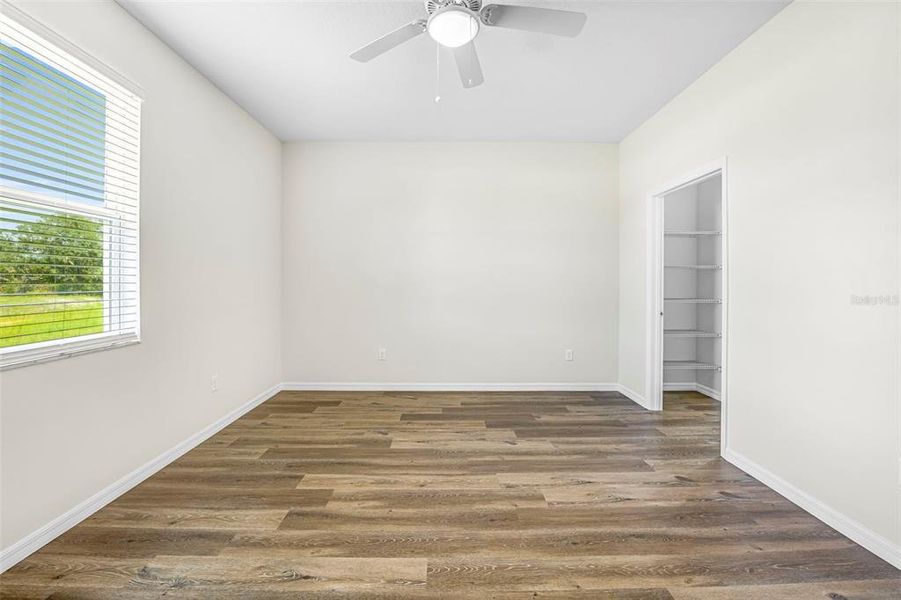 Spacious, unfurnished interior of a new home in , Weeki Wachee (Image 34).