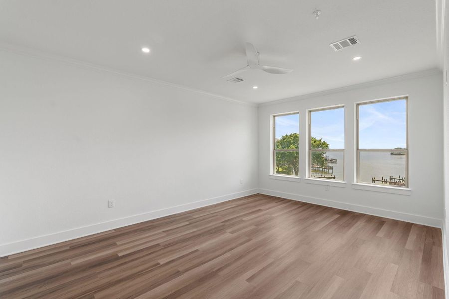 Spacious, unfurnished interior of a new home in , Onalaska (Image 17). Spacious, unfurnished interior of a new home in , Onalaska (Image 17).