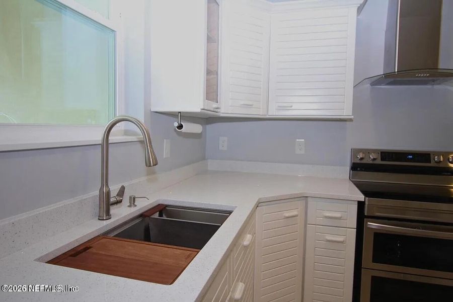 Close-up of interior finishes inside a home in , Jacksonville (Image 13).