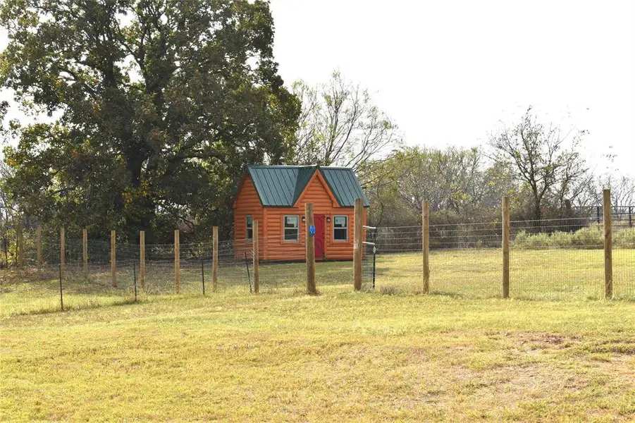 Image 36 of a home in . Image 36 of a home in .