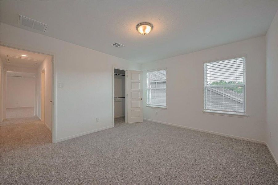 Spacious, unfurnished interior of a new home in , Dayton (Image 16).