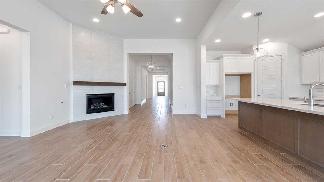 Spacious, unfurnished interior of a new home in The Heights At Uptown Celina 50', Celina (Image 11).