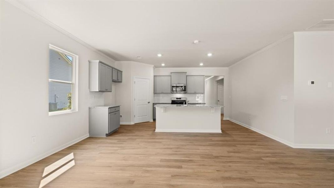 Spacious, unfurnished interior of a new home in Oconee Overlook, Gainesville (Image 16).