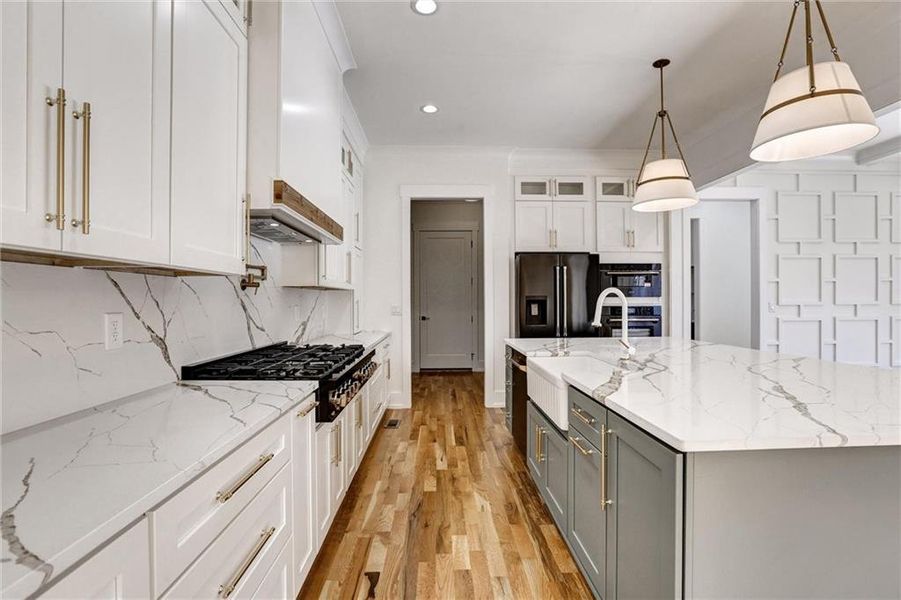 Furnished interior view inside a new home in , Gainesville (Image 15).