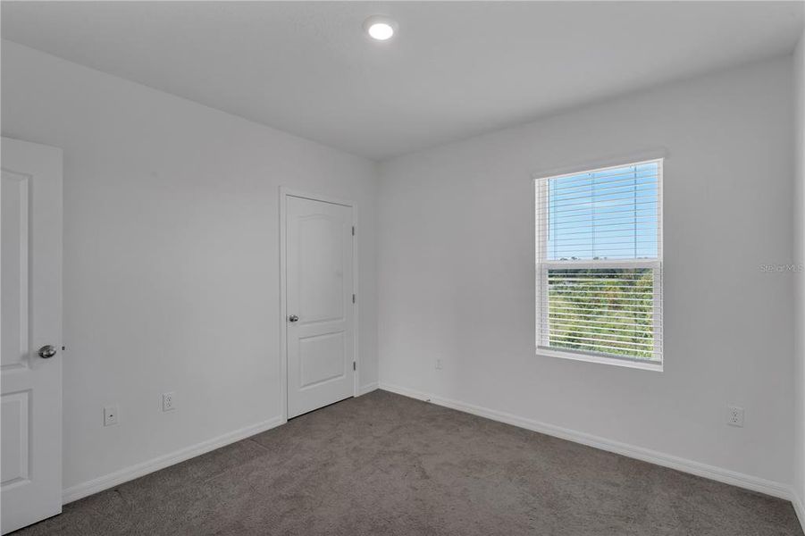 Spacious, unfurnished interior of a new home in , Lakeland (Image 29).