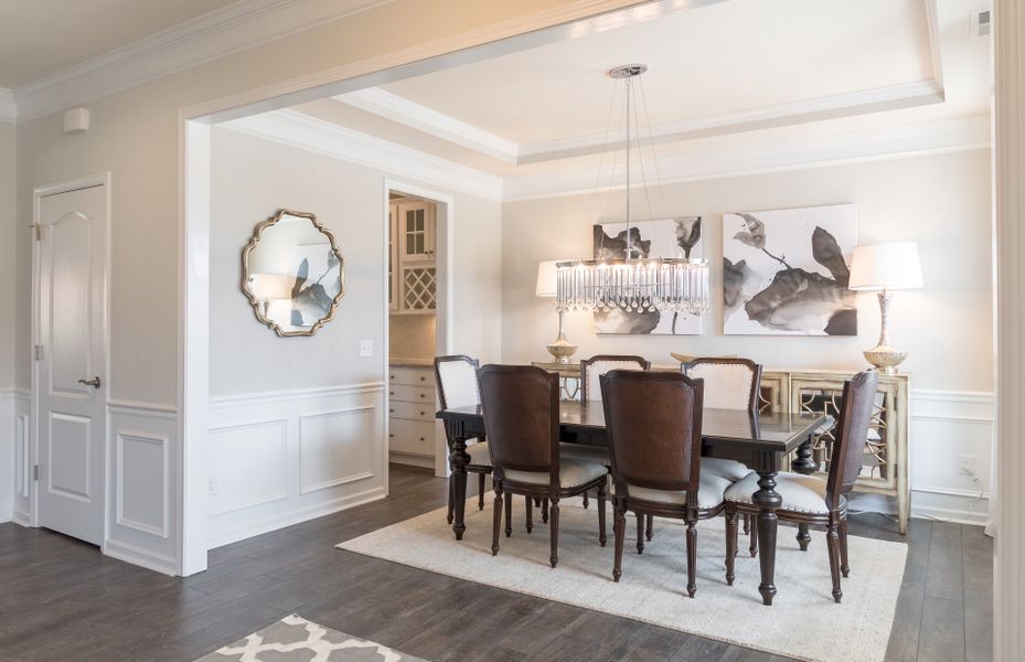 Formal Dining Room w/opt Butler's Pantry