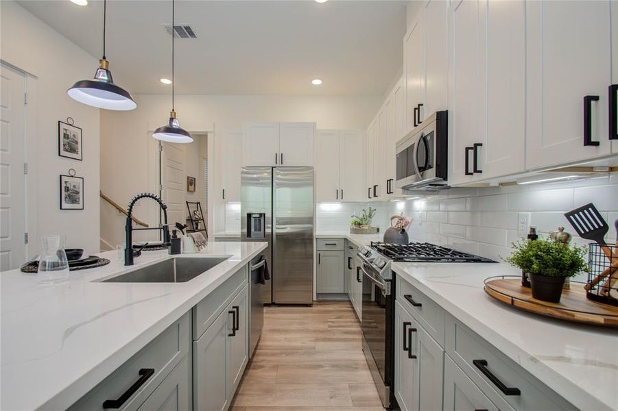 Image 18 of a home in .