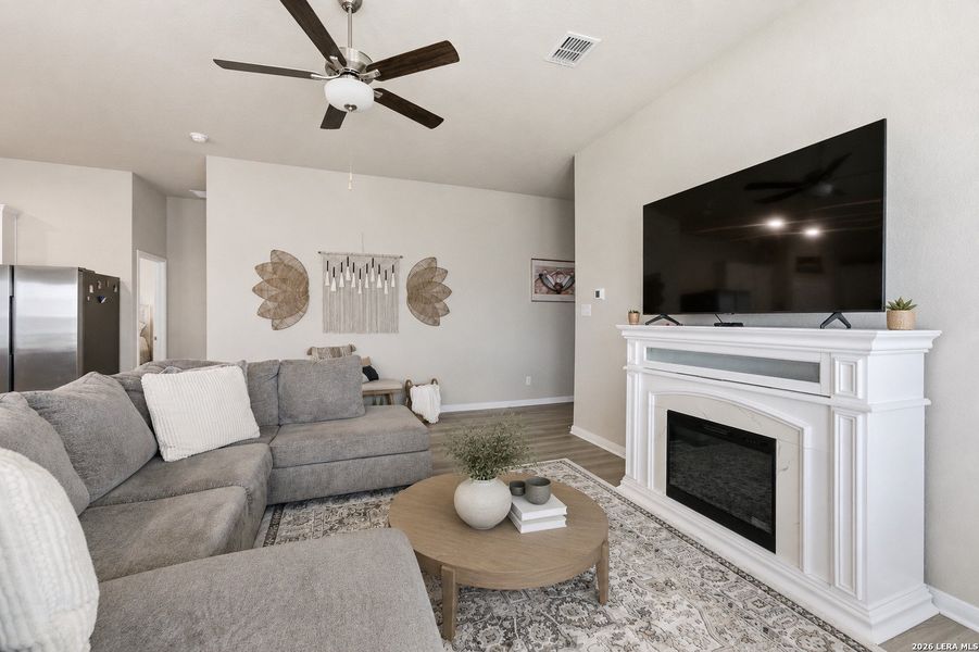 Furnished interior view inside a new home in , Atascosa (Image 17).