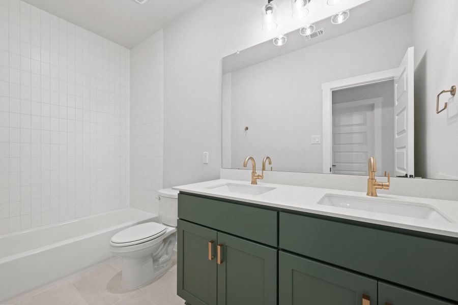 Furnished interior view inside a new home in Park Central, Georgetown (Image 17).