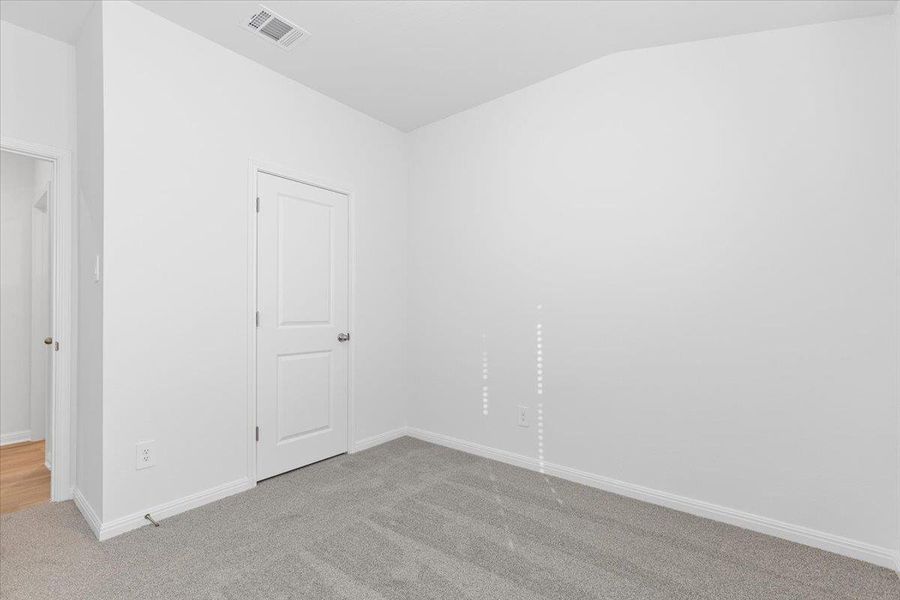 Spacious, unfurnished interior of a new home in Waterstone Crossing, Kyle (Image 19). Spacious, unfurnished interior of a new home in Waterstone Crossing, Kyle (Image 19).