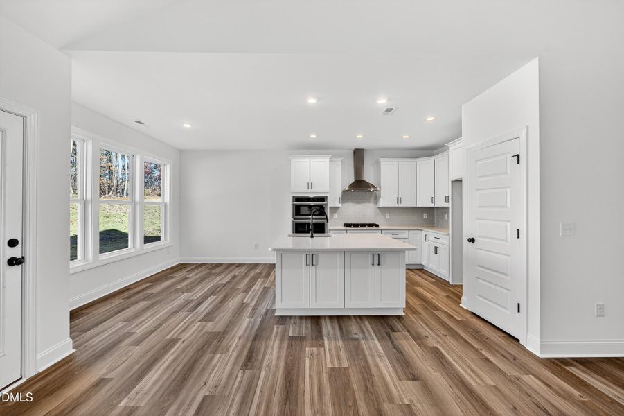 11 -140 w fountainhead lane, interior, k 11 -140 w fountainhead lane, interior, k