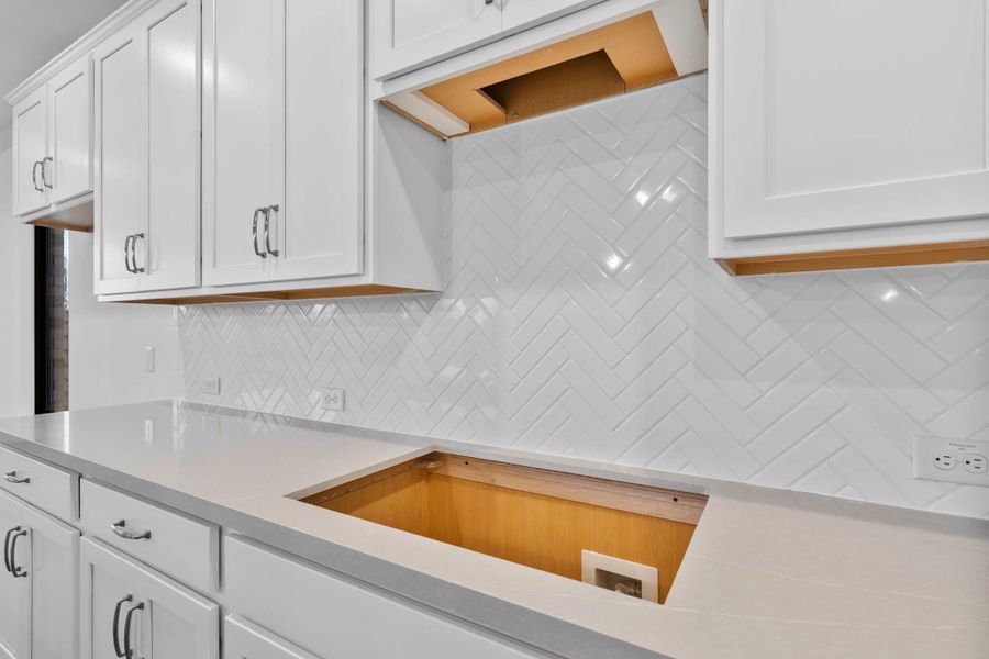 A close up of the classic but elegant backsplash. A close up of the classic but elegant backsplash.