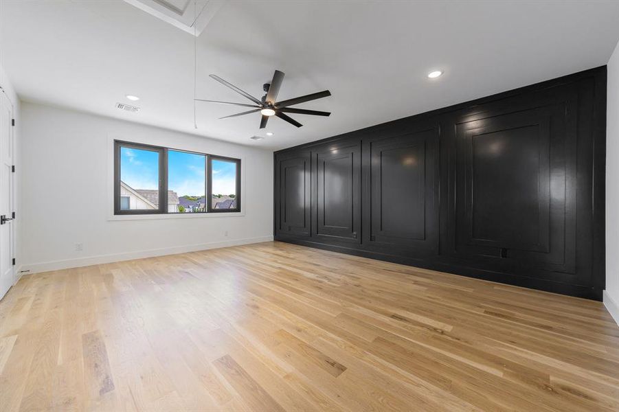 Spacious, unfurnished interior of a new home in The Resort on Eagle Mt. Lake, Fort Worth (Image 31). Spacious, unfurnished interior of a new home in The Resort on Eagle Mt. Lake, Fort Worth (Image 31).
