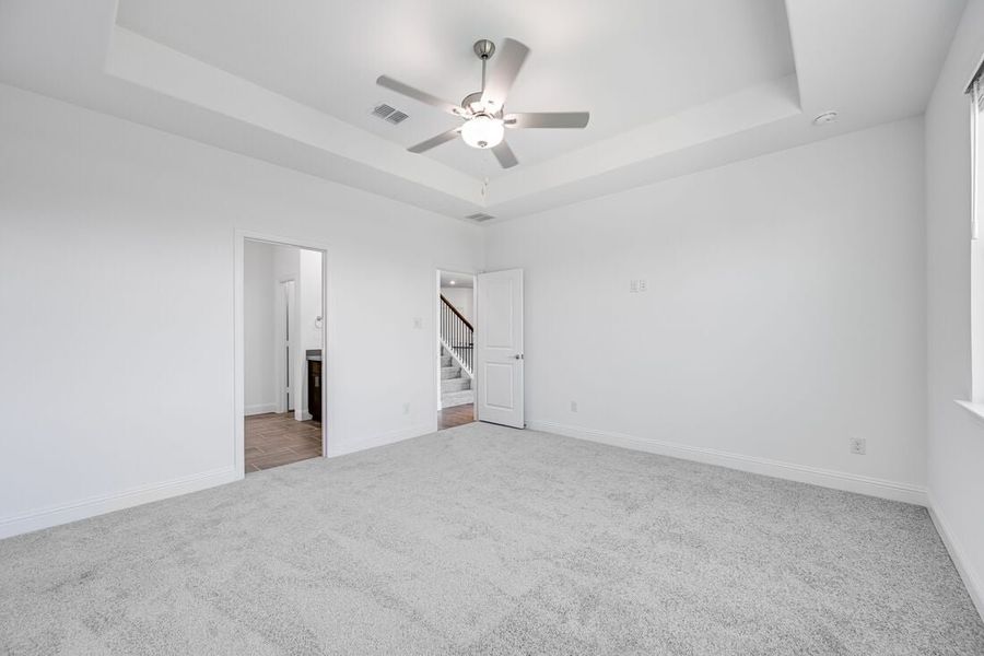 Spacious, unfurnished interior of a new home in Madero 50s, Fort Worth (Image 14).