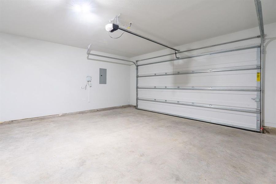 Spacious, unfurnished interior of a new home in , Greenville (Image 28). Spacious, unfurnished interior of a new home in , Greenville (Image 28).