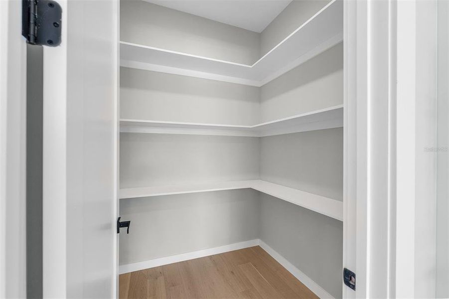Spacious, unfurnished interior of a new home in , Orlando (Image 23).
