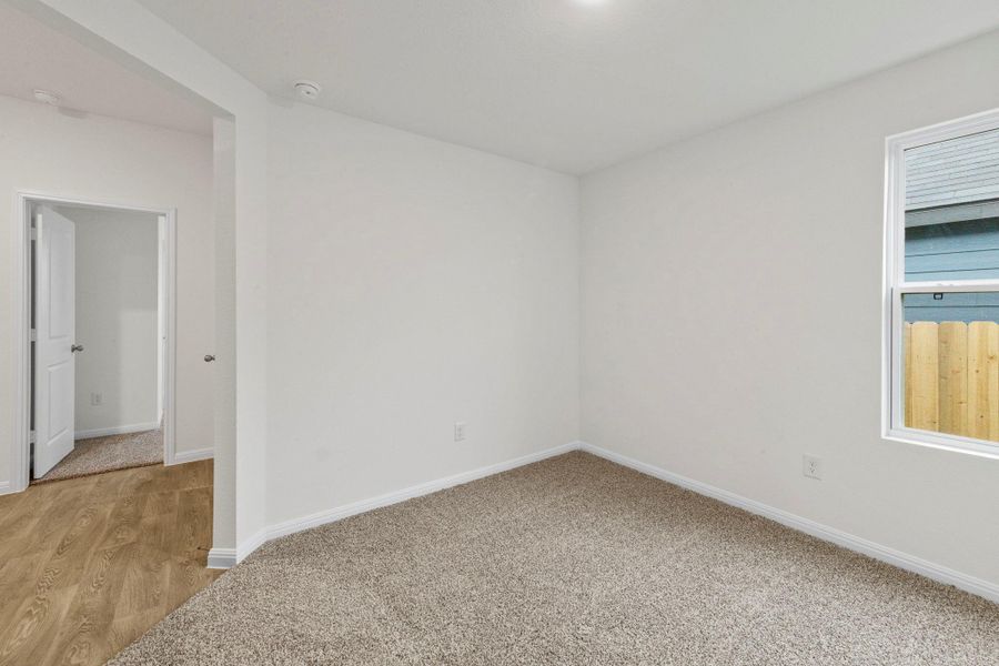 Spacious, unfurnished interior of a new home in Trace, San Marcos (Image 32).
