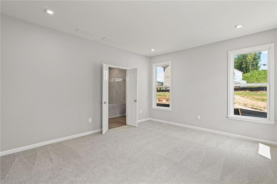 Spacious, unfurnished interior of a new home in Twin Lakes, Hoschton (Image 21). Spacious, unfurnished interior of a new home in Twin Lakes, Hoschton (Image 21).