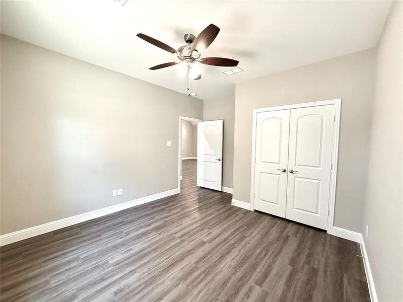 Spacious, unfurnished interior of a new home in , Lake Kiowa (Image 24).