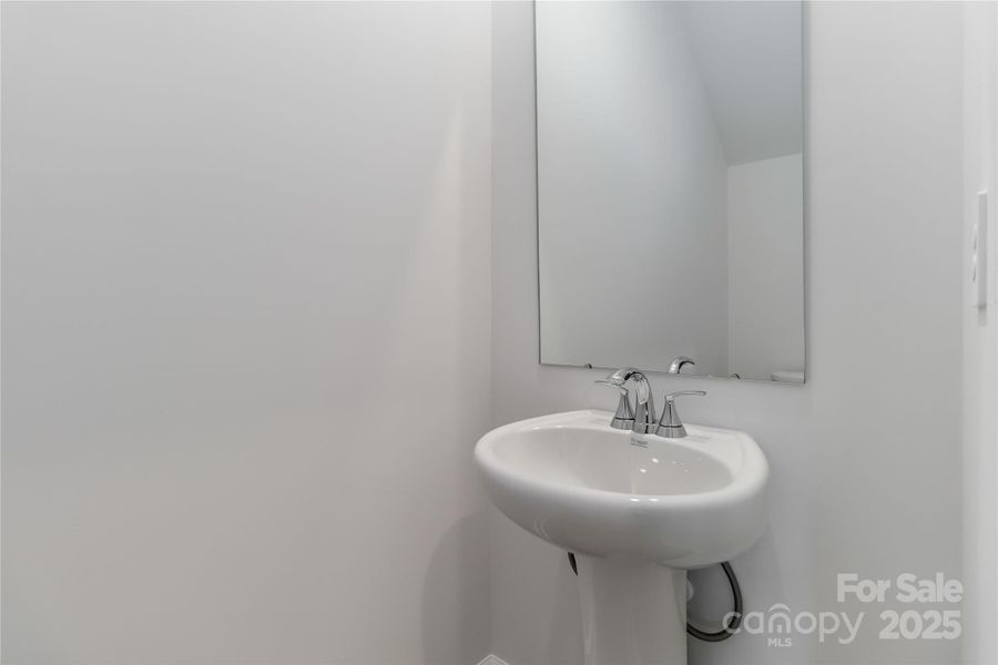 Image 22 of a home in .