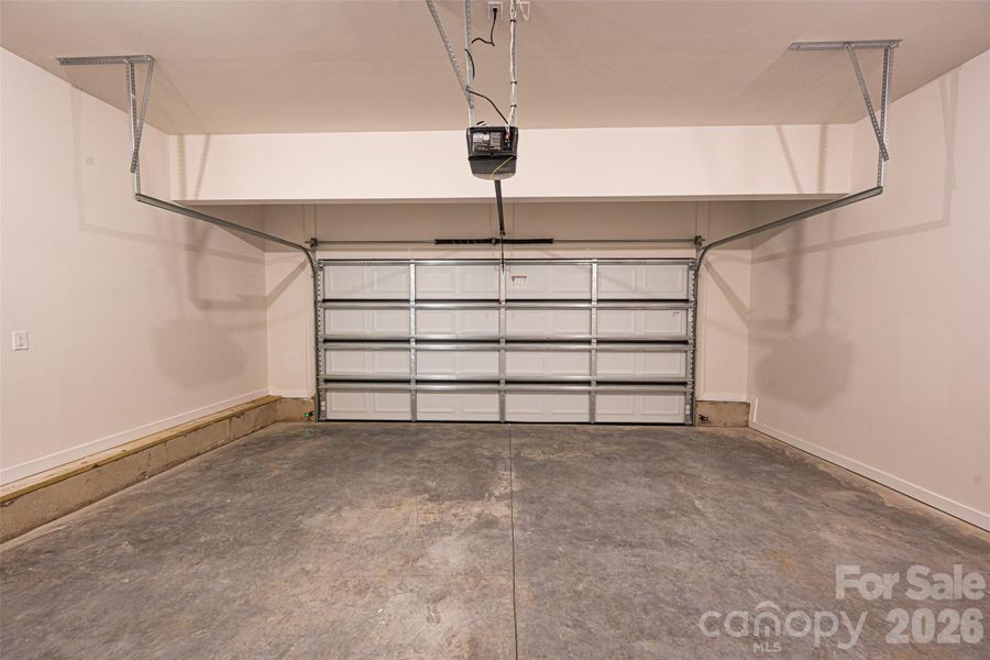 Spacious, unfurnished interior of a new home in , Hickory (Image 11).