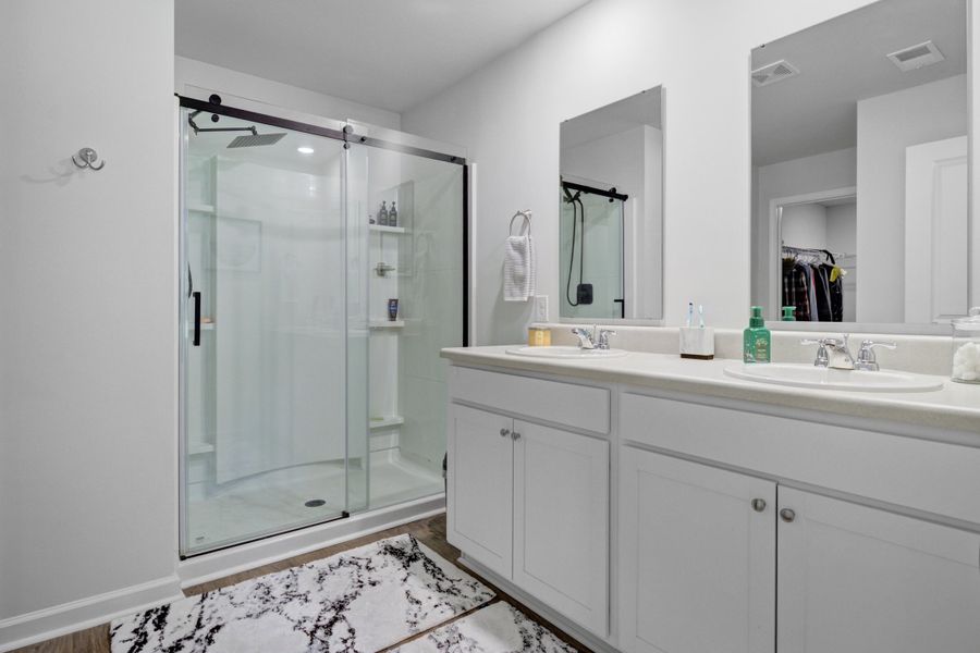 Furnished interior view inside a new home in Stone Ridge, Moncks Corner (Image 8). Furnished interior view inside a new home in Stone Ridge, Moncks Corner (Image 8).