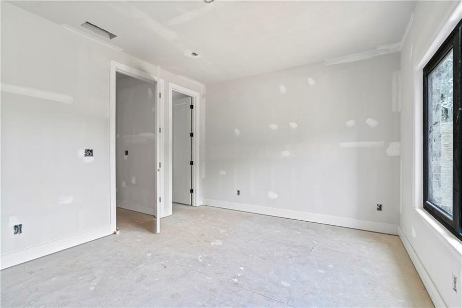 Spacious, unfurnished interior of a new home in , Fairburn (Image 65).