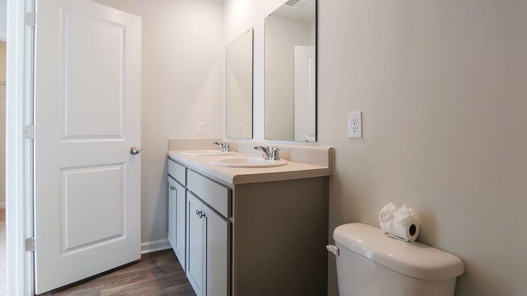 Furnished interior view inside a new home in Garbon Fields, Summerville (Image 19). Furnished interior view inside a new home in Garbon Fields, Summerville (Image 19).