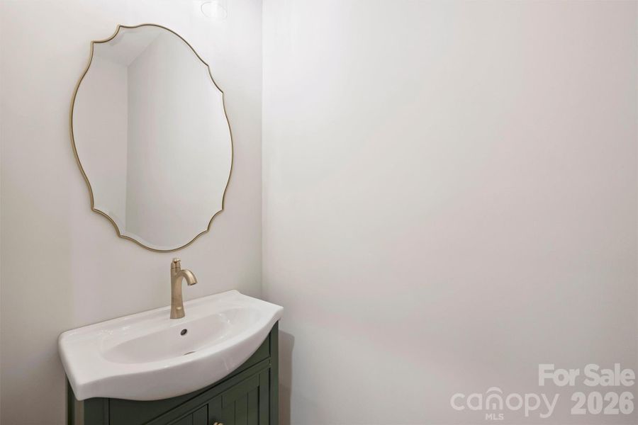 Image 34 of a home in .