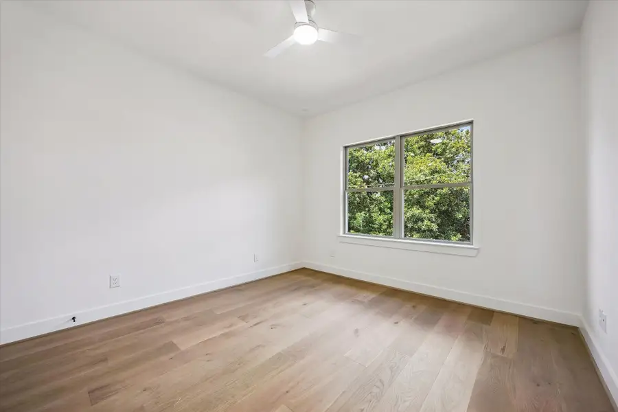 Secondary bedroom #1