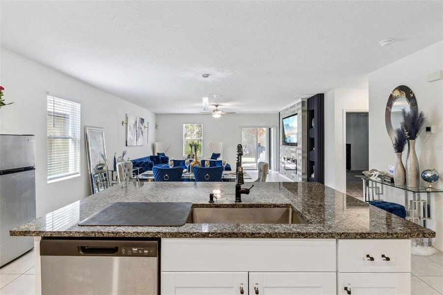 Furnished interior view inside a new home in , Lakeland (Image 15).